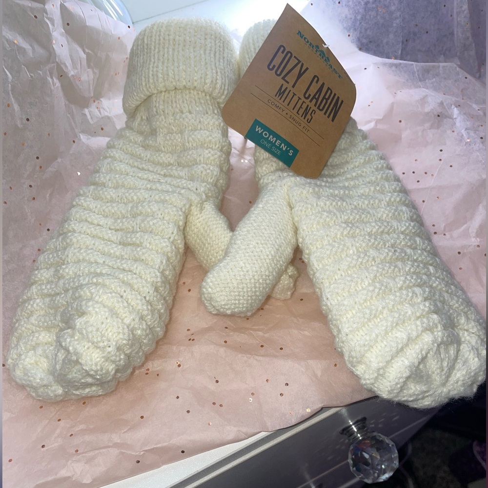 Northeast Outfitters white fur lined mittens.
